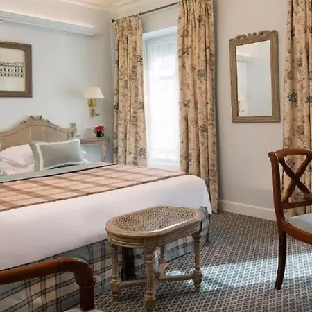 Hotel Le Relais Madeleine 4*