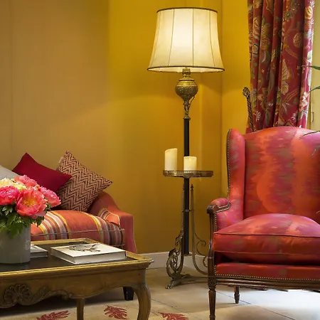 Le Relais Madeleine Hotel
