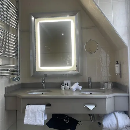 Le Relais Madeleine Hotel