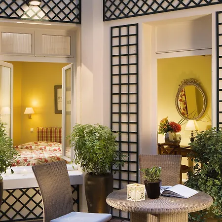 Hotel Le Relais Madeleine 4*