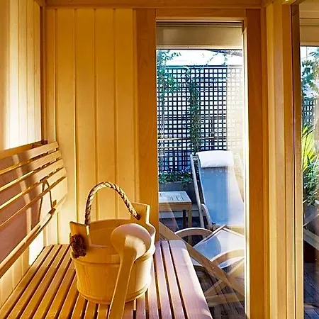 Le Relais Madeleine Hotel 4*