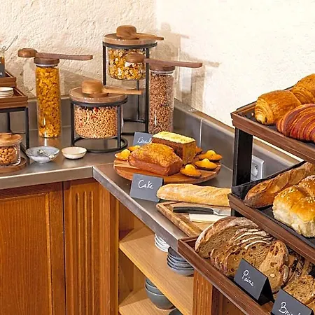 Le Relais Madeleine Hotel