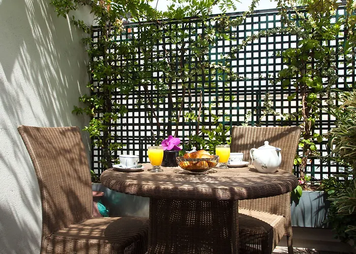 Отель Le Relais Madeleine Париж