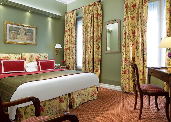 Отель Le Relais Madeleine Париж