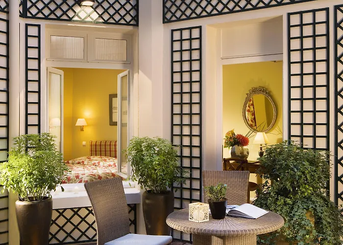 Hotel Le Relais Madeleine 4*